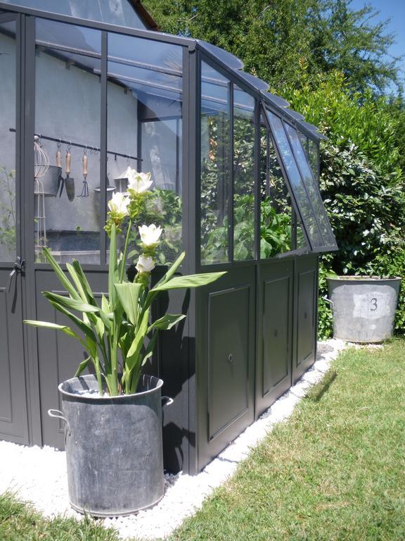 Les Persiennes Hotel Saintes Eksteriør billede